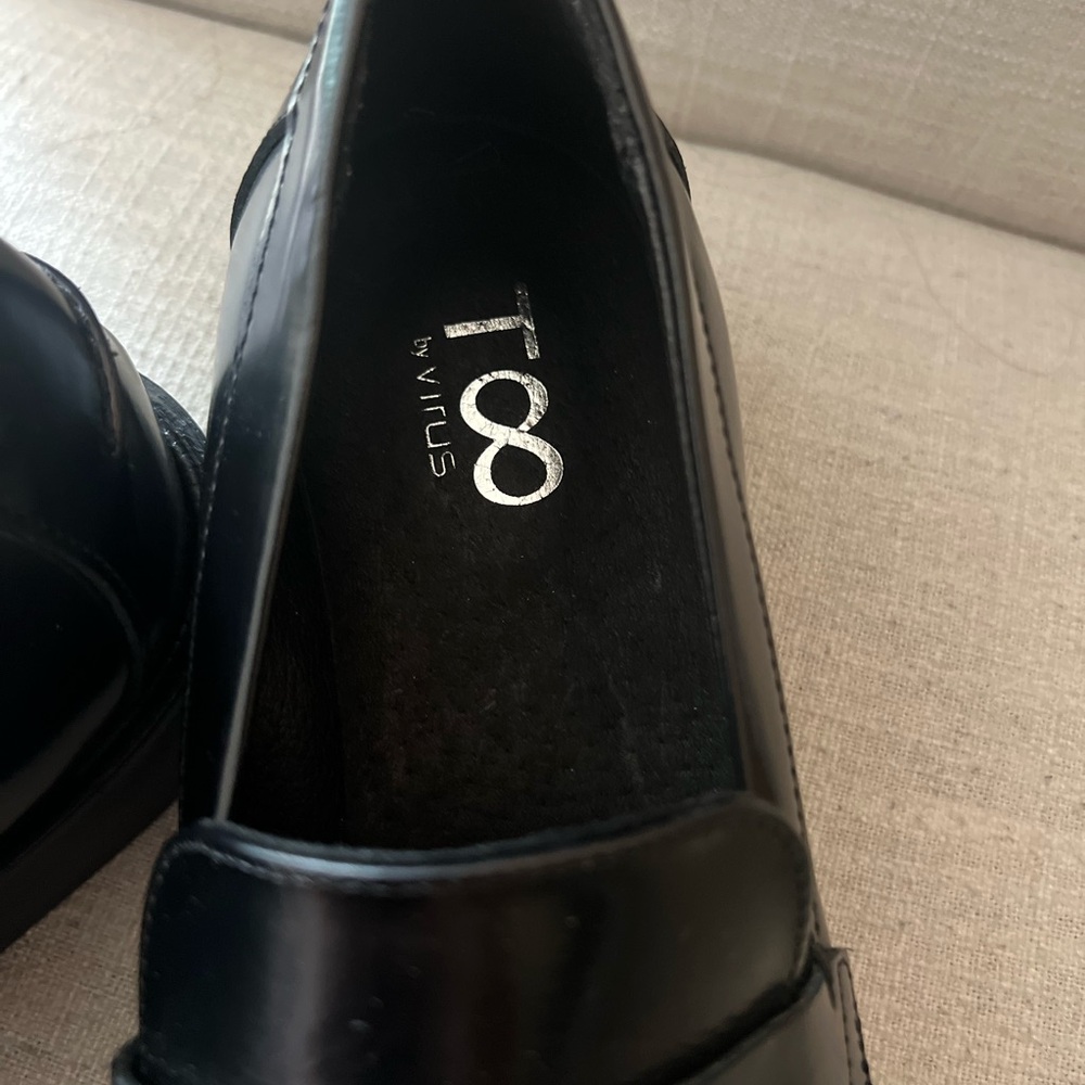 NWOB Elegant Black Loafers for women made in Portugal - Picture 5 of 6